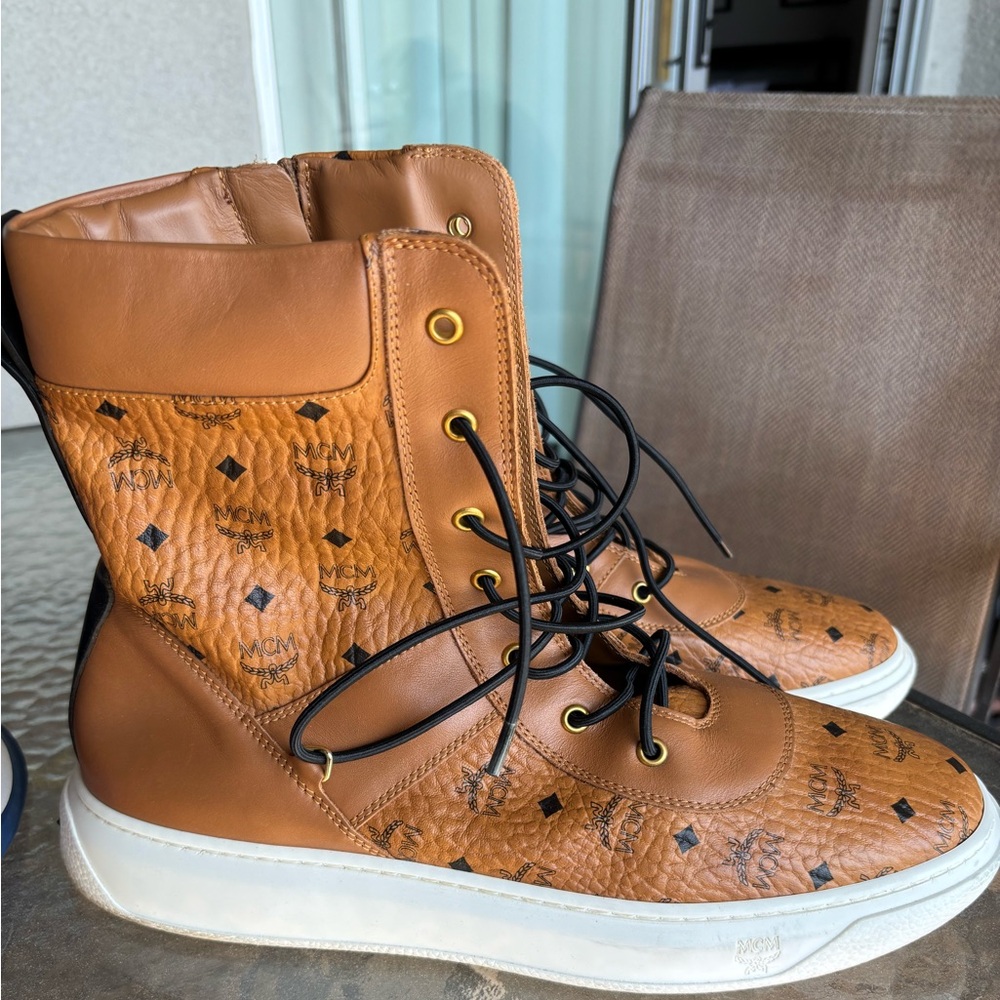 Only worn once.